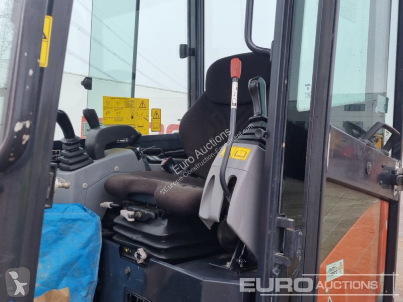 Lopatový nakládač Kubota KX027-4