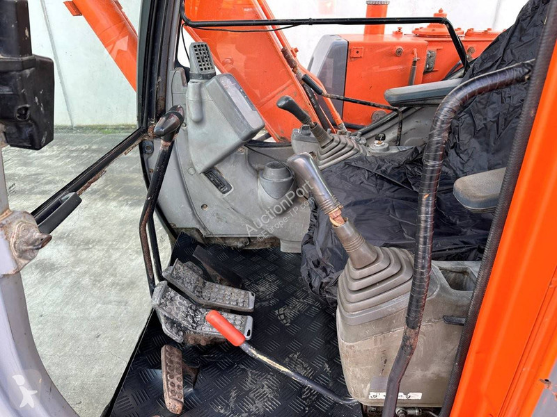 Skovel Hitachi
