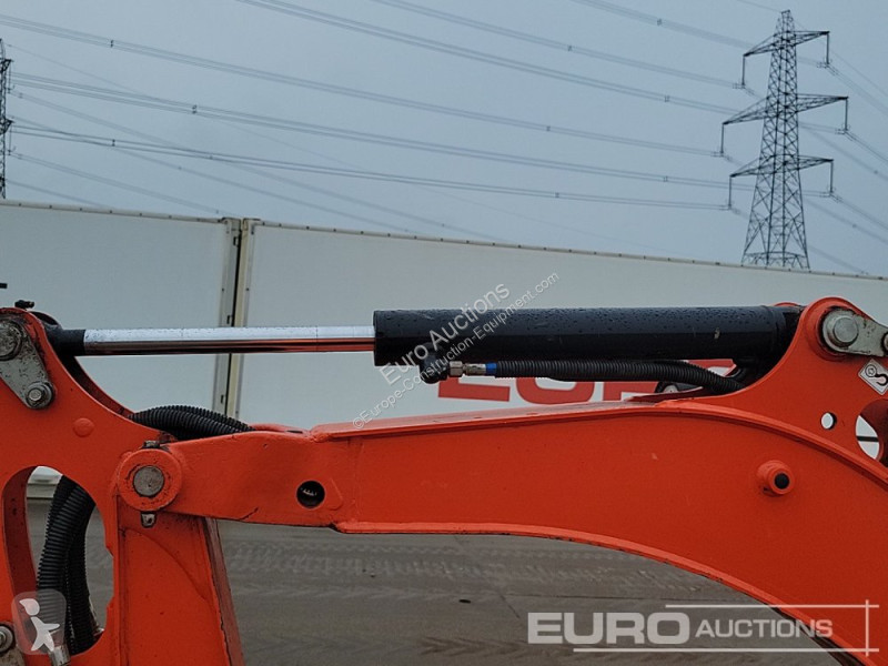Lopatový nakládač Kubota KX015-4