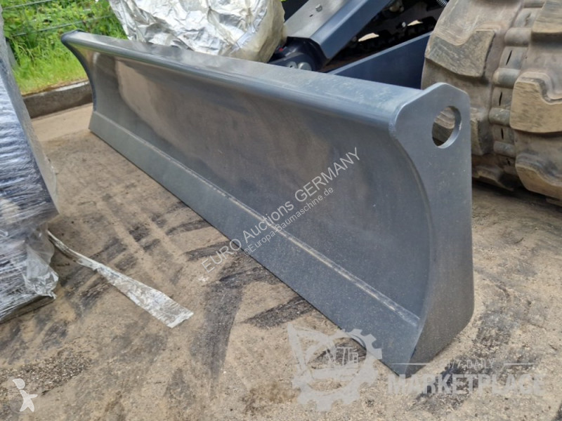 جرافة New Holland E58D