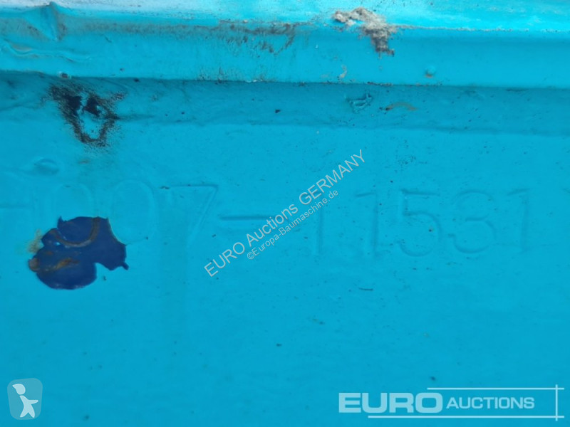 جرافة Kubota KH007