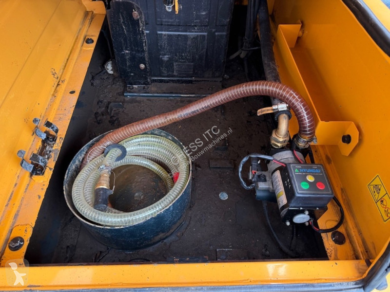 جرافة Hyundai HX 220 L - L - HX 220