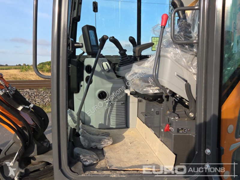 Excavadora Develon DX35Z-7