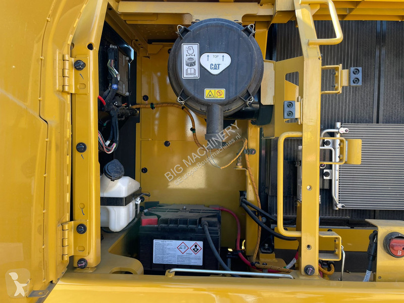 Excavator Caterpillar 3