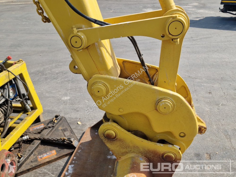 جرافة Komatsu PC138US-2E1