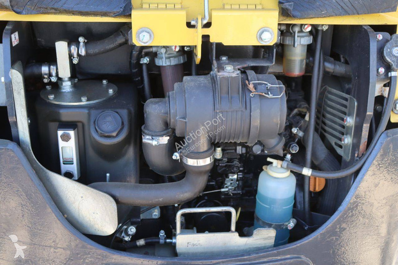 Rýpadlo Yanmar SV16