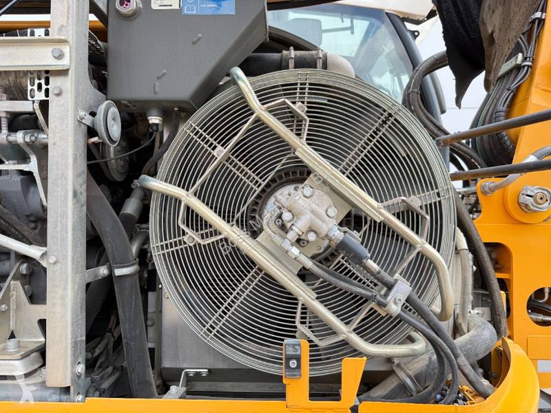 Rýpadlo Liebherr - Blade / Auto Greasing /...