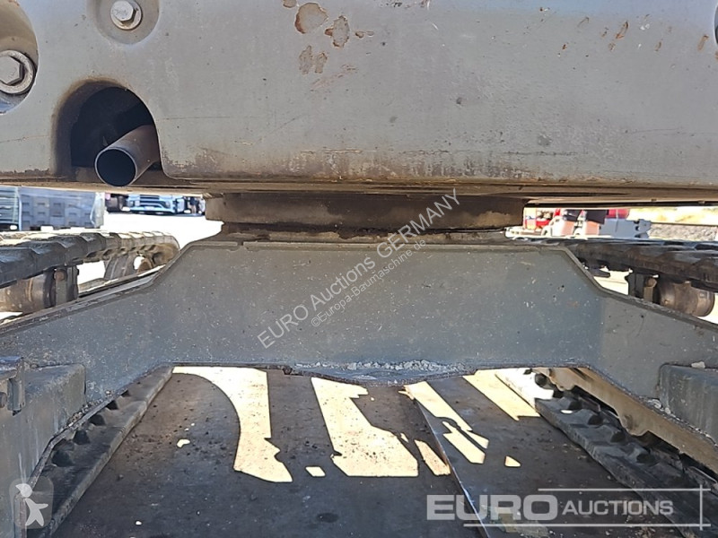 Экскаватор Volvo ECR25D