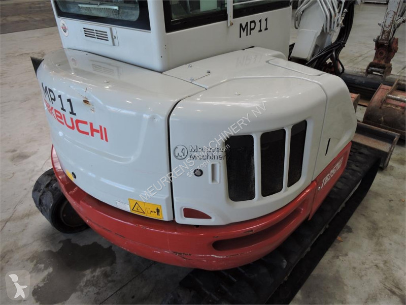 جرافة Takeuchi TB257FR Powertilt