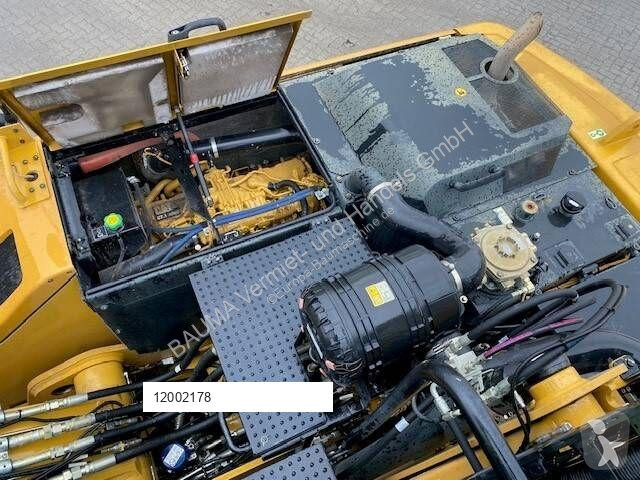 Lopatový nakládač Caterpillar MH 3022 MIETE /...