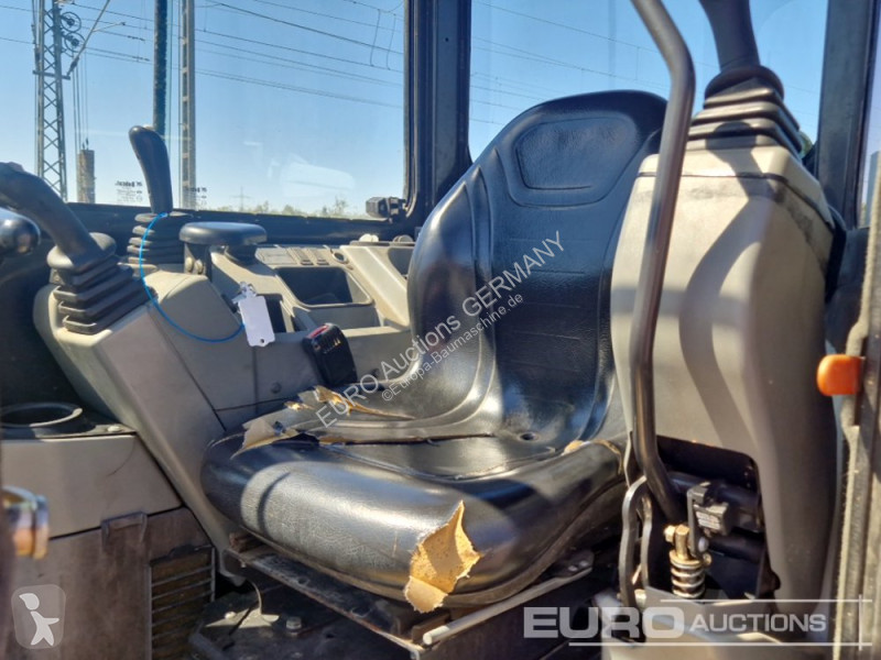 Rýpadlo Bobcat E25