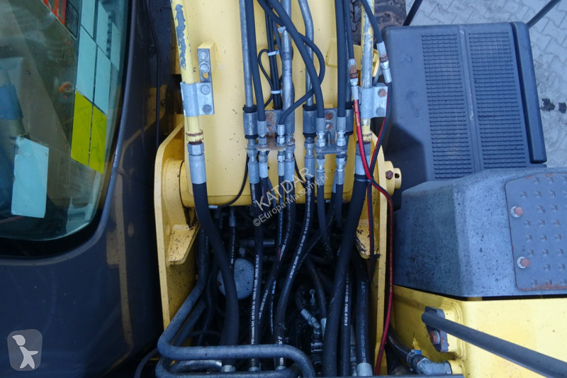 Lopatový nakládač New Holland WE150B Pro
