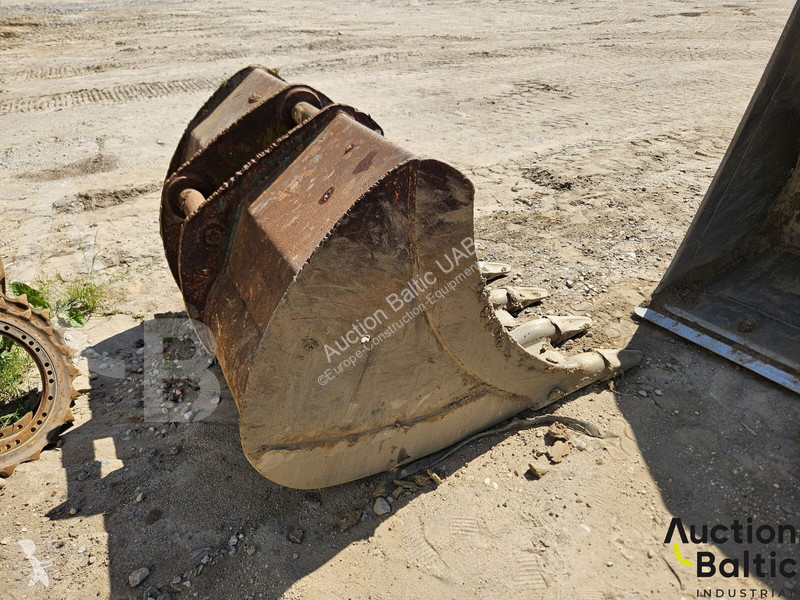 جرافة Kobelco LC10