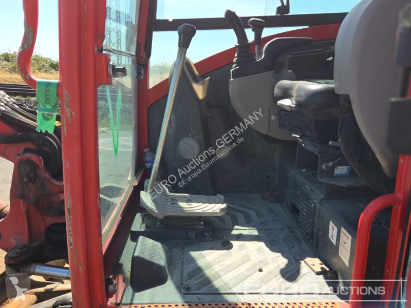 جرافة Volvo ECR50D