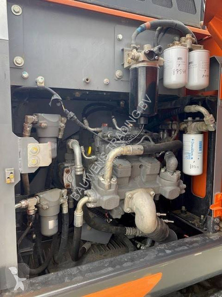 Экскаватор Hitachi 140 W-6