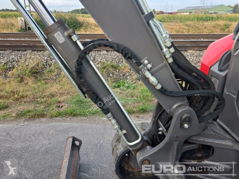 Багер Volvo ECR50F