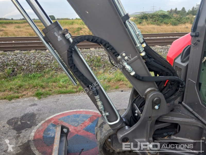 Багер Volvo ECR50F