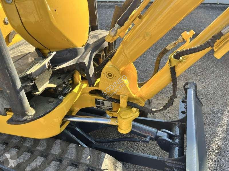 جرافة Komatsu  PC09-1