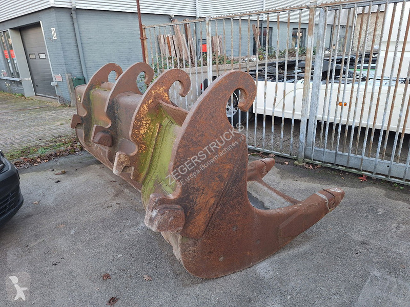 Excavator Caterpillar