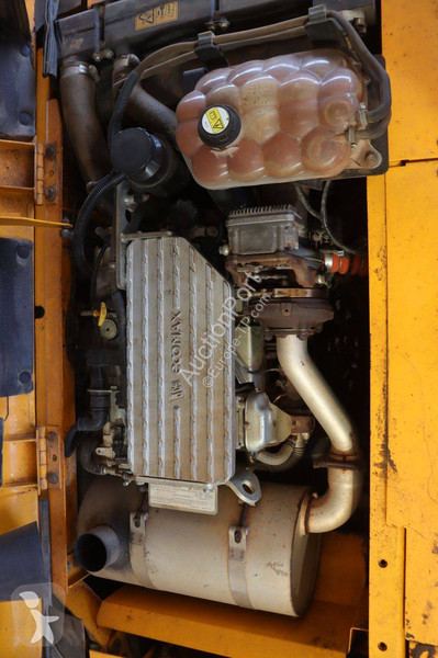 Excavator JCB