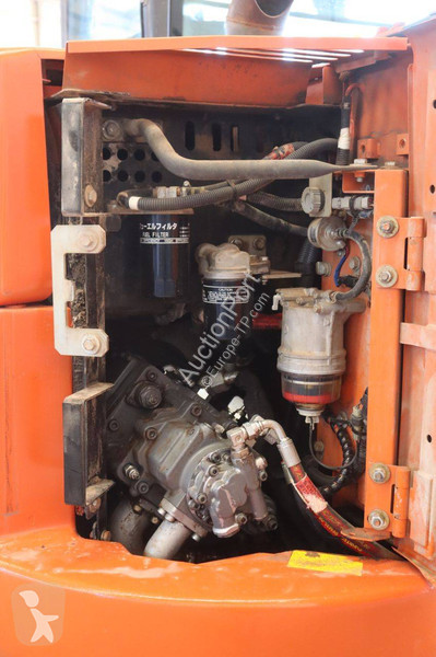Lopatový nakládač Hitachi Zaxis B-6