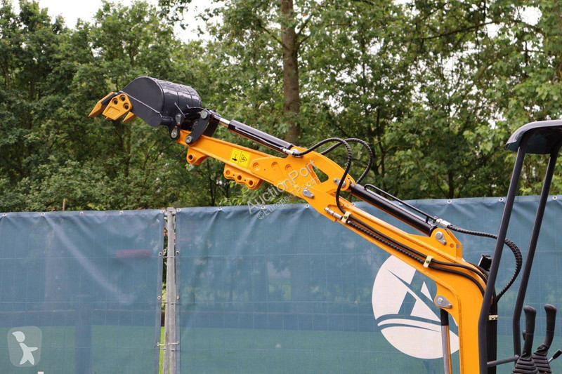 Excavator  HT10