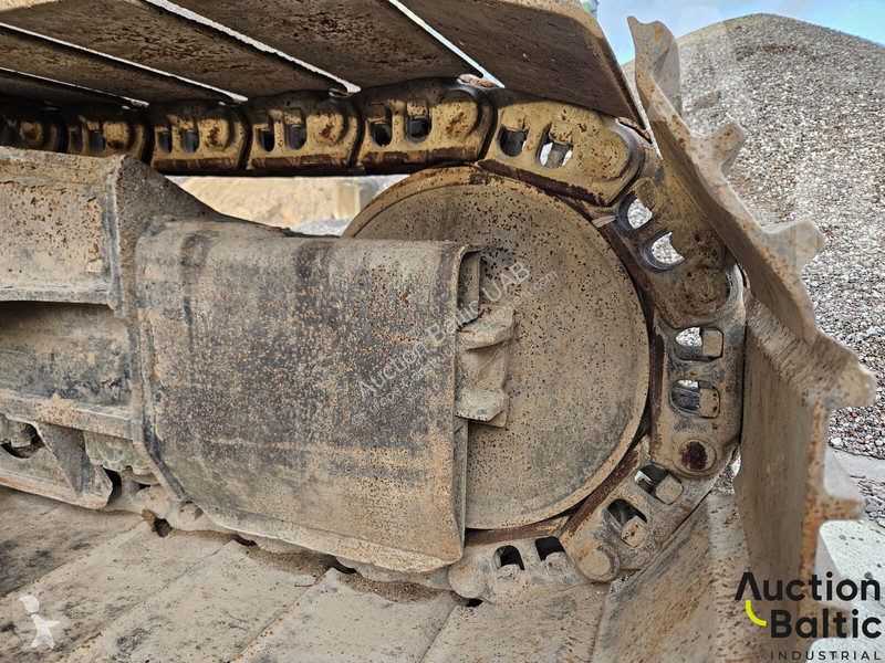 Экскаватор Caterpillar