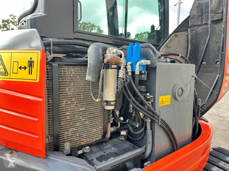 Excavadora Kubota KX155-3SZ