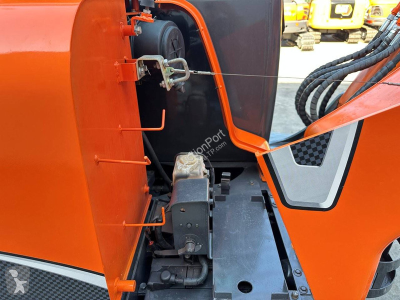 جرافة Doosan 9C