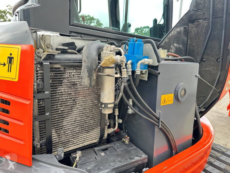 Excavadora Kubota SZ
