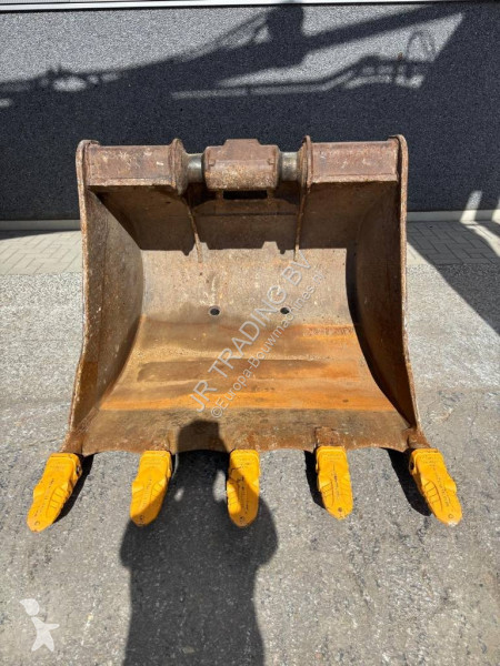 Pelle Volvo 250 ENL (Two buckets)