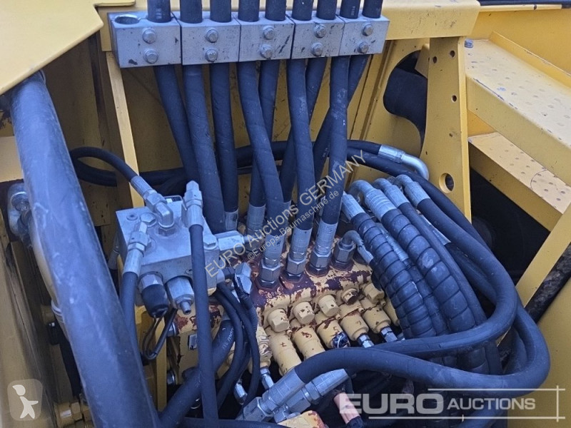 Екскаватор Komatsu