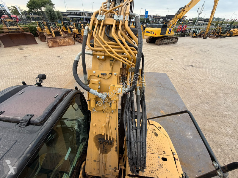 Pelle Caterpillar FLCR