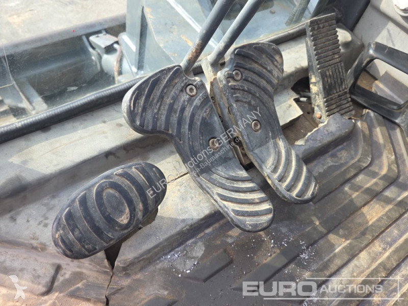 Багер Volvo EC60C