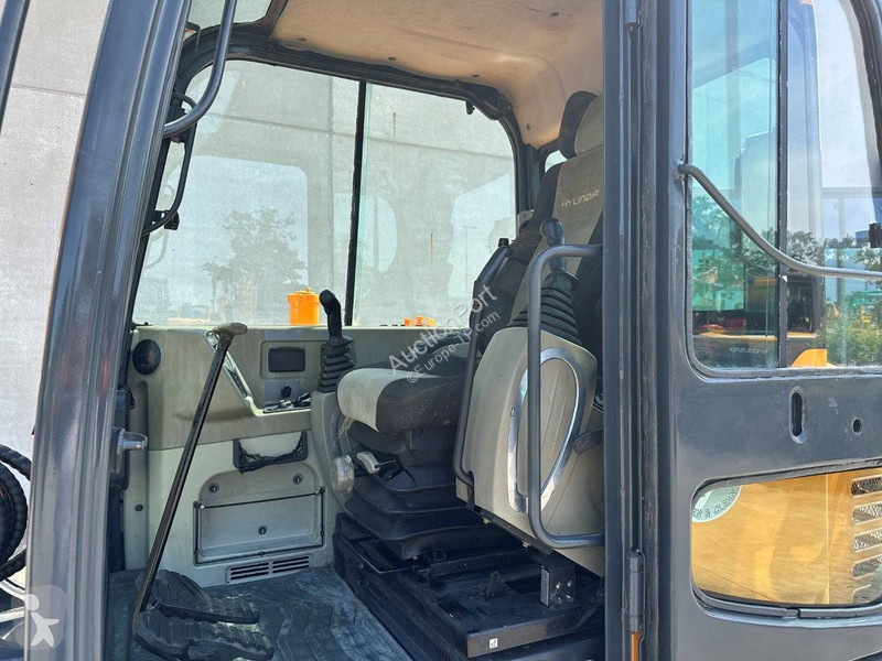 Екскаватор Hyundai R60VS