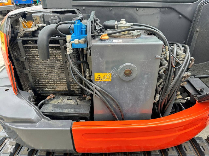 Экскаватор Kubota SZ