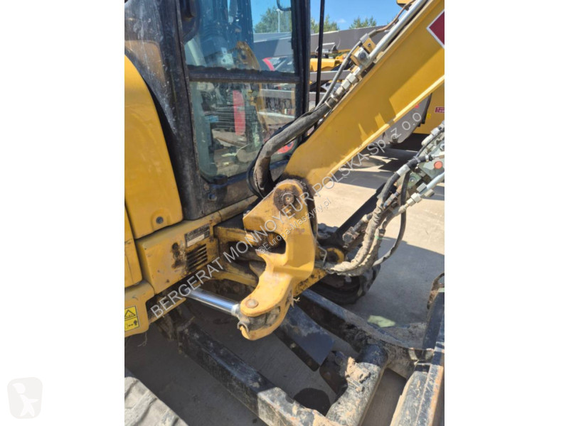 Escavadora Caterpillar 303.5E2CR