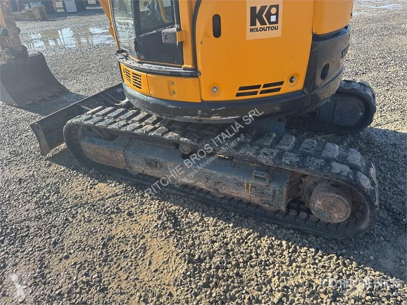 Escavadora Yanmar ViO33UCR Mini Excavator