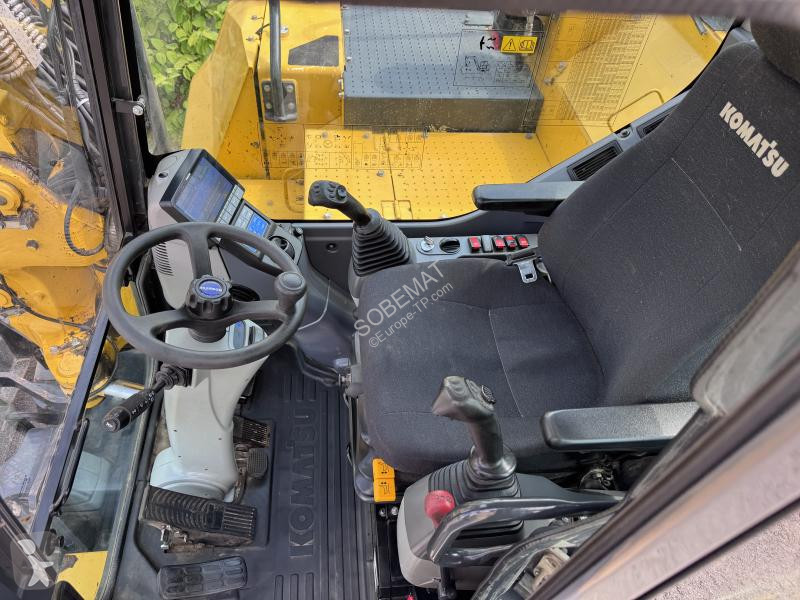 Escavadora Komatsu  PW118MR-11