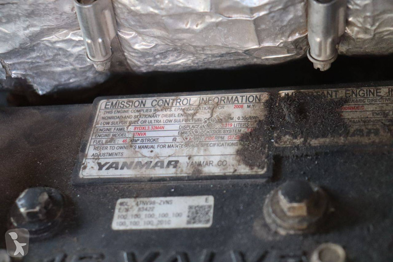 جرافة Neuson 6503