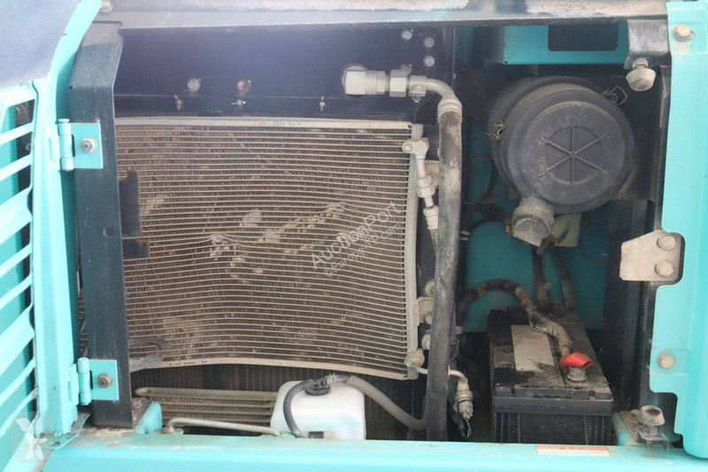 جرافة Kobelco 8