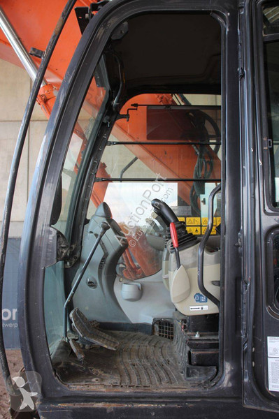 جرافة Hitachi 5B