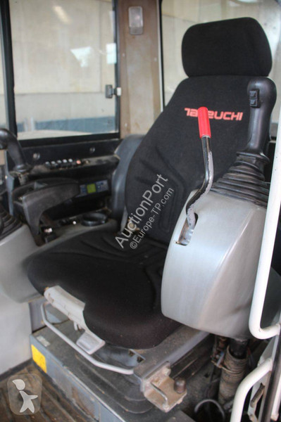 جرافة Takeuchi TB295W