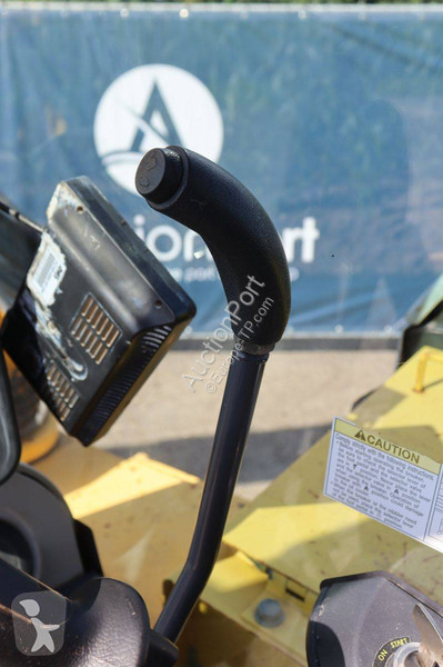 جرافة New Holland Kobelco