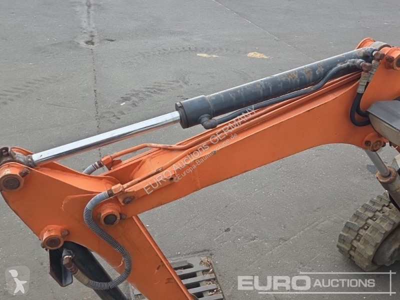 Pelle Kubota KH31