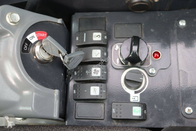 Skovel Yanmar ViO27-6