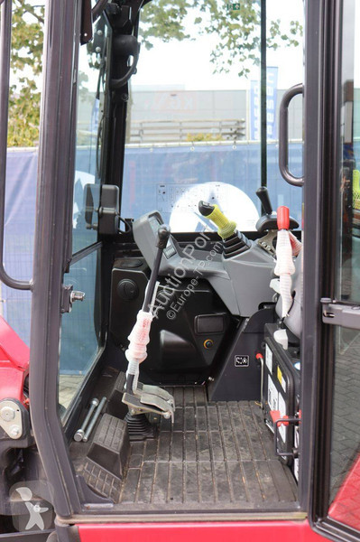 Skovel Yanmar SV22
