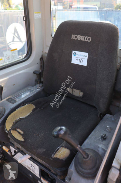 جرافة Kobelco SK25SR