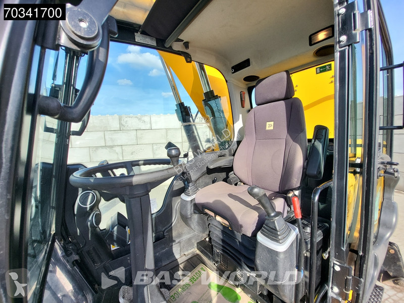 Pelle JCB JS175 Lift Cabin