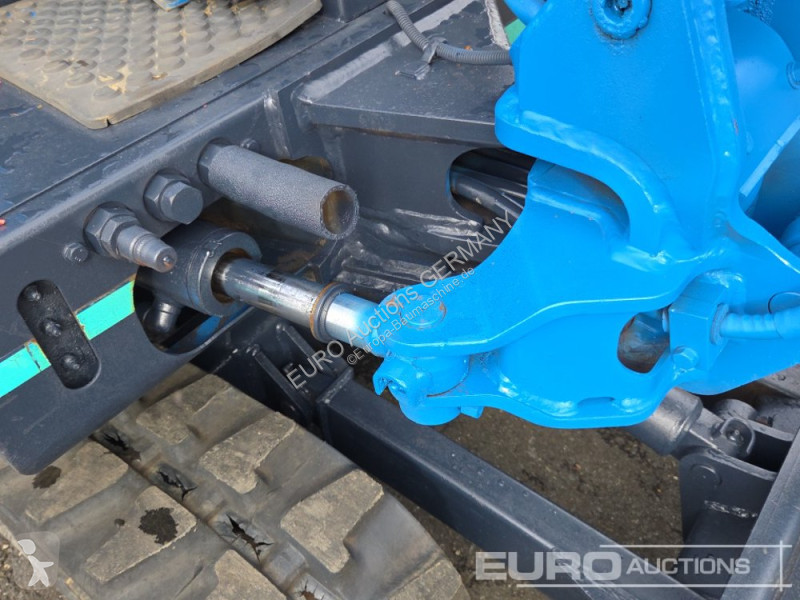 جرافة Kobelco SK014